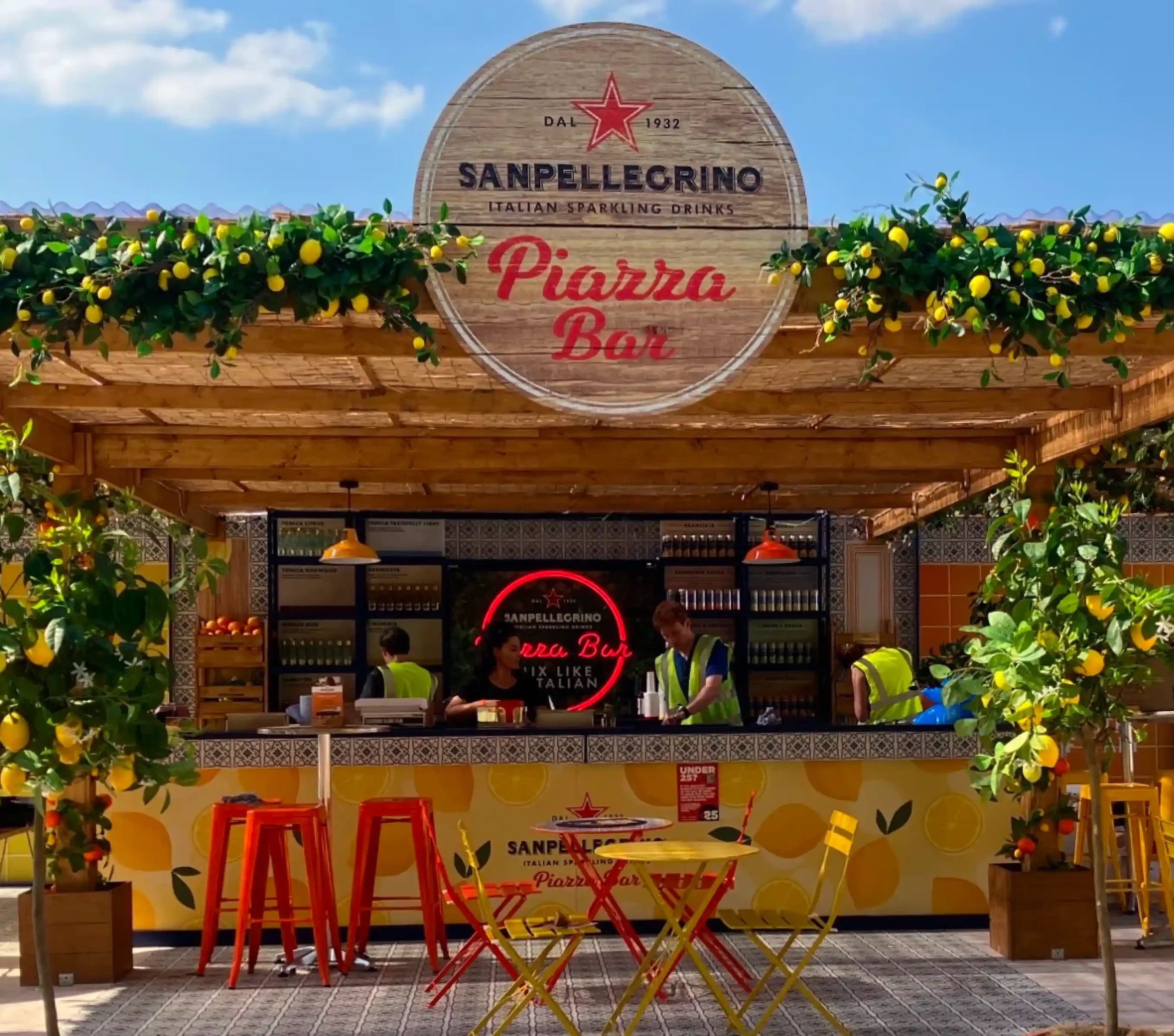 San Pellegrine Piazza Bar